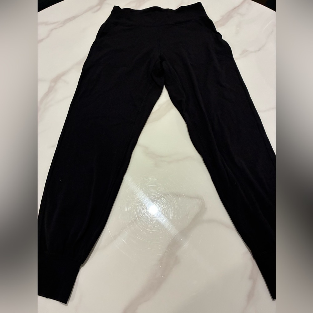 Lululemon black align joggers size 8